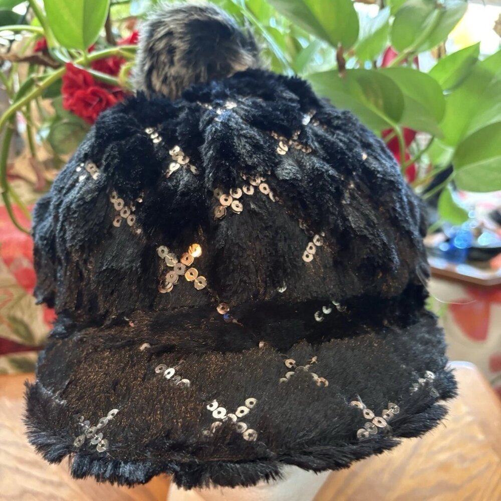 Beret Visor Beanie Cap Sequins Faux Fur Pom Pom Women's NEW